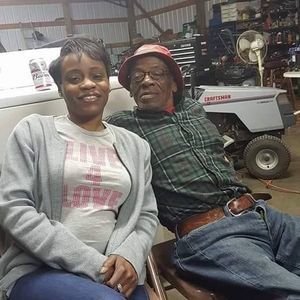 Meet your Posher, Earsheka